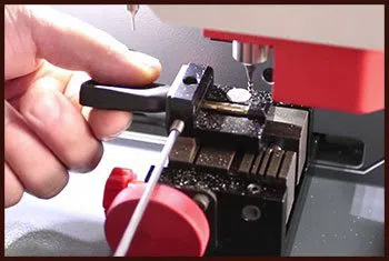 Usa Locksmith Service Trumbull, CT 203-433-3672 - 11-key-cutting